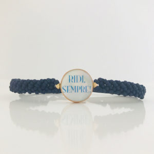 BRACCIALE CON FRASE RIDI SEMPRE